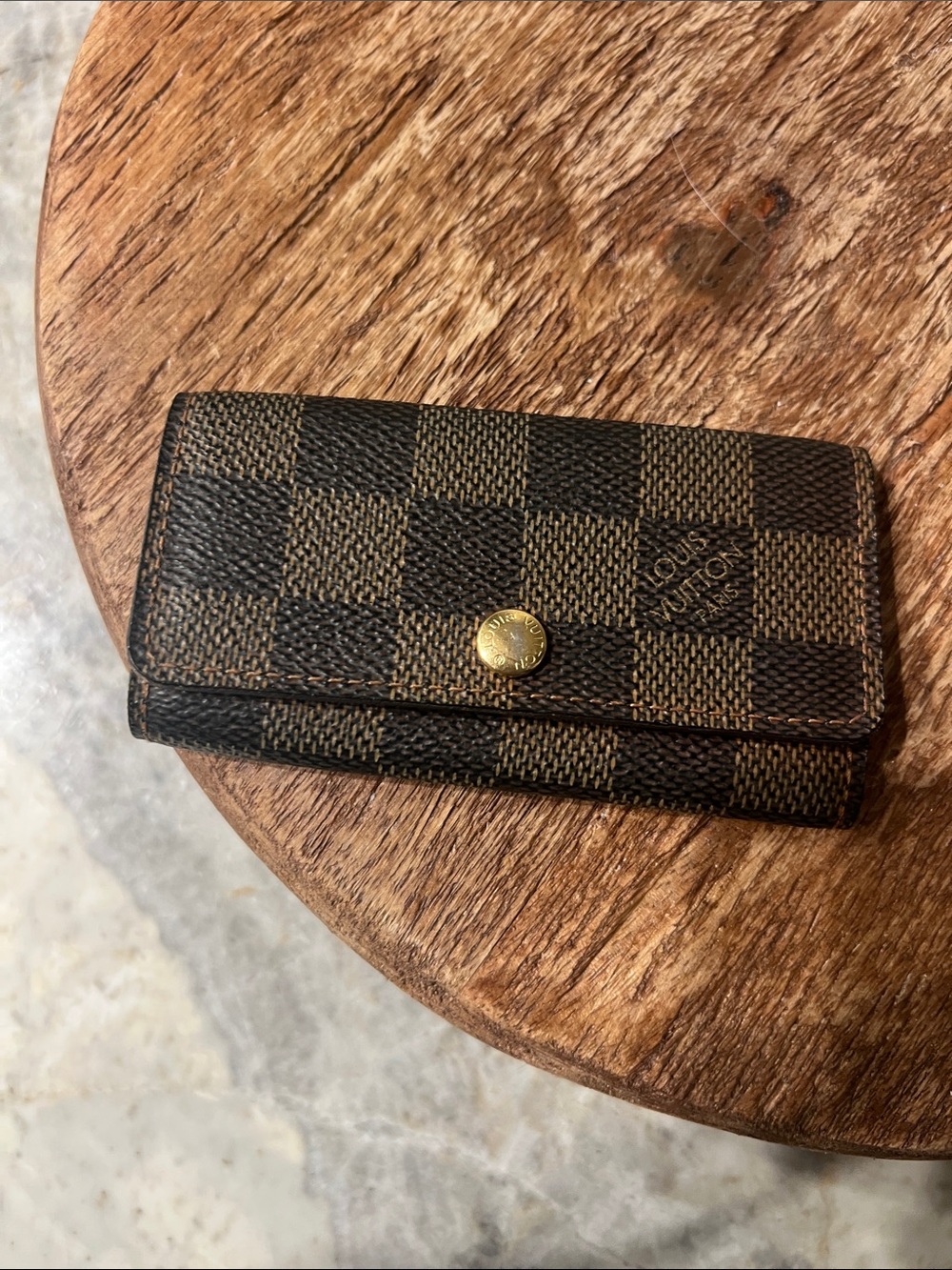Louis Vuitton Damier Ebene 4-Key Holder in Brown